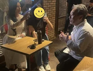 A Look Into the Romantic Relationship Between Director Quang Dung and His Singer Girlfriend - image 8