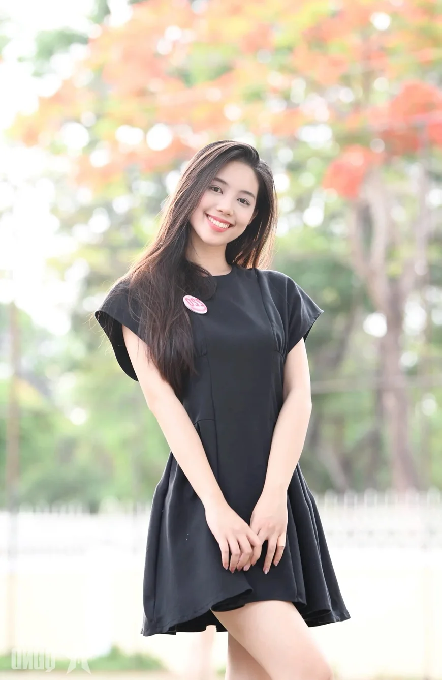 Military Elegance: Tran Ngoc Chau Anh Shines at Miss Vietnam 2024