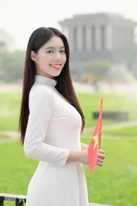 Military Elegance: Tran Ngoc Chau Anh Shines at Miss Vietnam 2024 - image 7