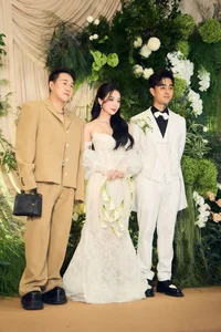Chi Pu and Top Vietnamese Celebrities Attend Rapper Dat G's Wedding - image 8