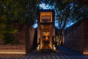 Inside a Vietnamese Artist's Breathtaking 5,000-Square-Meter Artistic Estate - image 6