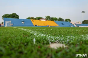 Lush Green Pitch at Go Dau Stadium Ready for Vietnam's Matches Against Cambodia and Laos - image 6