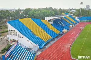 Lush Green Pitch at Go Dau Stadium Ready for Vietnam's Matches Against Cambodia and Laos - image 8