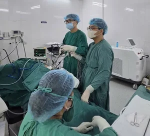 Successful Surgery for Rare Ureteral Defect Treating Chronic Flank Pain - image 1