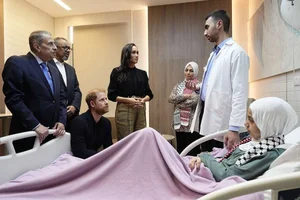 Prince Harry and Meghan Markle Make Surprise Appearance in Jordan - image 6