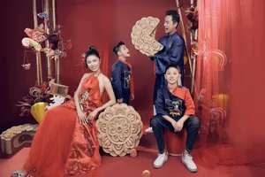 Dang Khoi’s Wife Thuy Anh Stuns in Silk Halter Top for Mid-Autumn Festival - image 1