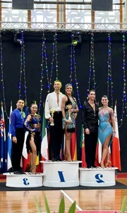 Vietnamese Dancesport Couple Ranks in World's Top 30 for Middle-Aged Category - image 5