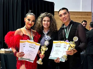 Vietnamese Dancesport Couple Ranks in World's Top 30 for Middle-Aged Category - image 0