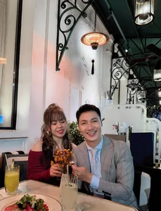 Miss Vietnam Mai Phuong Thuy Stuns Fans with Elegant Long-Leg Look - image 9