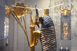 Ancient Mesopotamian Gold Artifacts: Unlocking Secrets of a Lost Era - image 3