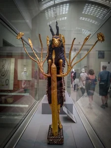 Ancient Mesopotamian Gold Artifacts: Unlocking Secrets of a Lost Era - image 0