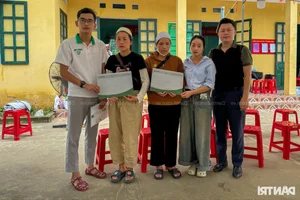 Dan Tri Newspaper Provides Vital Aid to Families Affected by Deadly Landslides - image 6