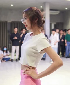 20-Year-Old Ede Beauty Captivates Miss Universe Vietnam Pageant - image 7