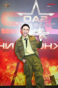 Vietnamese Male Celebrities Shine on the Red Carpet for the Launch of 'Sao Nhap Ngu 2024' - image 4