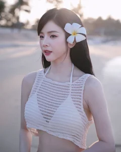 DJ Mie Rocks the Trendy Fishnet Dress Look for Beach Fashion - image 10