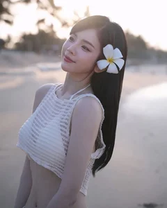 DJ Mie Rocks the Trendy Fishnet Dress Look for Beach Fashion - image 0