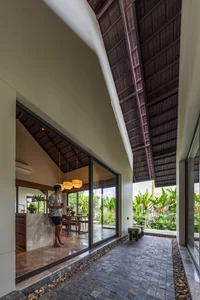 The Art of Privacy: The Story Behind the 10,000 Hand-Cut Stone Water Wall - image 11