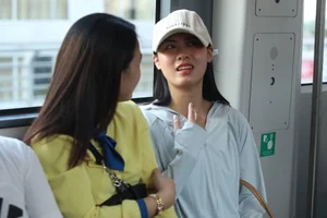 Hanoi Residents Experience the New Nhon - Hanoi Station Metro Line - image 8
