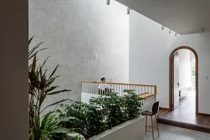 Stunning 200-Square-Meter Townhouse Inspired by Mountain Light Clefts - image 17