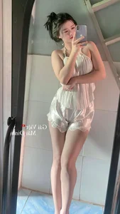 Radiant Vietnamese Girls: Celebrating Natural Angelic Beauty - image 30