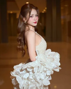 Vietnamese Celebrity News: Ngoc Ha Speaks Out and Phuong Nga's Emotion - image 52