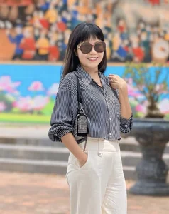Veteran Actress Huong Tuoi Embraces Youthful and Vibrant Fashion at Age 54 - image 0