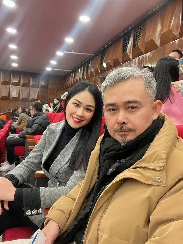 Inside the Happy Marriage of 'Doc Dao' Actor Vinh Xuong
