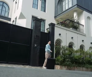 Luxury Living: The Viral Mansion and High-End Fashion Trends - image 0