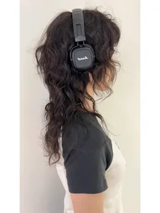 Trendy Hippie Hairstyles for a Bold and Unique Look - image 3
