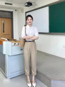Trending Primary School Teacher Captivates Internet with Chic Fashion Sense - image 4