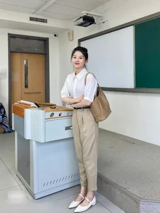 Trending Primary School Teacher Captivates Internet with Chic Fashion Sense - image 8