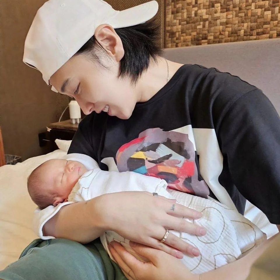 Super Junior's Sungmin Welcomes First Son Sharing Adorable Photos