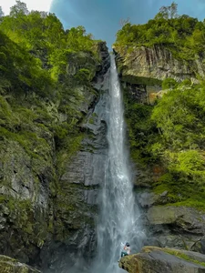 Conquering Hang Te Cho: Trekking Through the 'Four Great Death Traps' of Vietnam - image 2