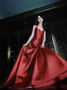 Chinese Celebrity Style: Top Stars Compete in Effortless Leg-Flashing Fashion - image 34