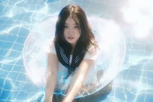YiTuYu Art Language Vol.10555 Featuring Xiao He Yi: A Stunning 26P Visual Photography Collection - image 7