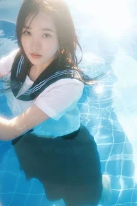 YiTuYu Art Language Vol.10555 Featuring Xiao He Yi: A Stunning 26P Visual Photography Collection - image 10