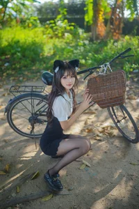 Elegant Visuals in YiTuYu Art Language Vol.6174 Starring Xiao Xue Mei - image 10