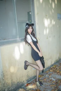 Elegant Visuals in YiTuYu Art Language Vol.6174 Starring Xiao Xue Mei - image 13