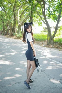 Elegant Visuals in YiTuYu Art Language Vol.6174 Starring Xiao Xue Mei - image 8
