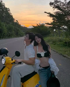 Viral Sensation: The Grab Driver and His Stunning Wife Go Viral in Da Nang - image 8