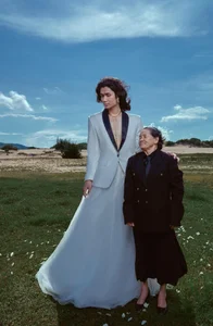 Vietnamese Youth Goes Viral with Creative Fashion Using Grandmother's Vintage Clothes - image 2
