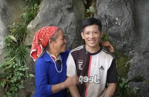 The Inspiring Story of an Unconventional Couple with a Significant Age Gap - image 5