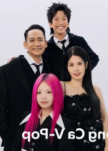 Vietnamese Singer Duy Manh Shares Heartwarming Family Moments Online - image 6