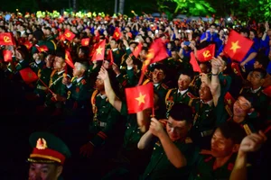 Vietnamese General Secretary To Lam Sings Patriotic Song with Local Artists - image 0