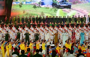 Vietnamese General Secretary To Lam Sings Patriotic Song with Local Artists - image 6