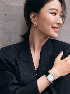 Timeless Elegance for Middle-Aged Women: Three Essential Accessories Beyond Gold and Silver - image 5