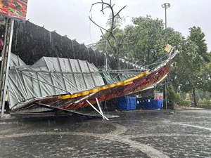 Typhoon Yagi Makes Landfall: Severe Storms Cause Widespread Damage - image 4