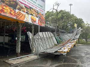 Typhoon Yagi Makes Landfall: Severe Storms Cause Widespread Damage - image 6