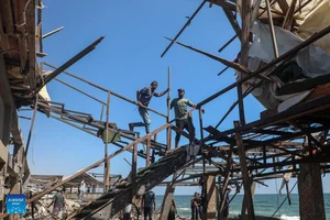 Tragic Israel Airstrike on Gaza Cafe Leaves 34 Dead in Escalating Conflict - image 6