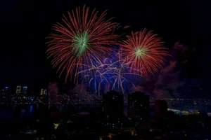 China and Finland Face Off in Spectacular Han River Fireworks Competition - image 0